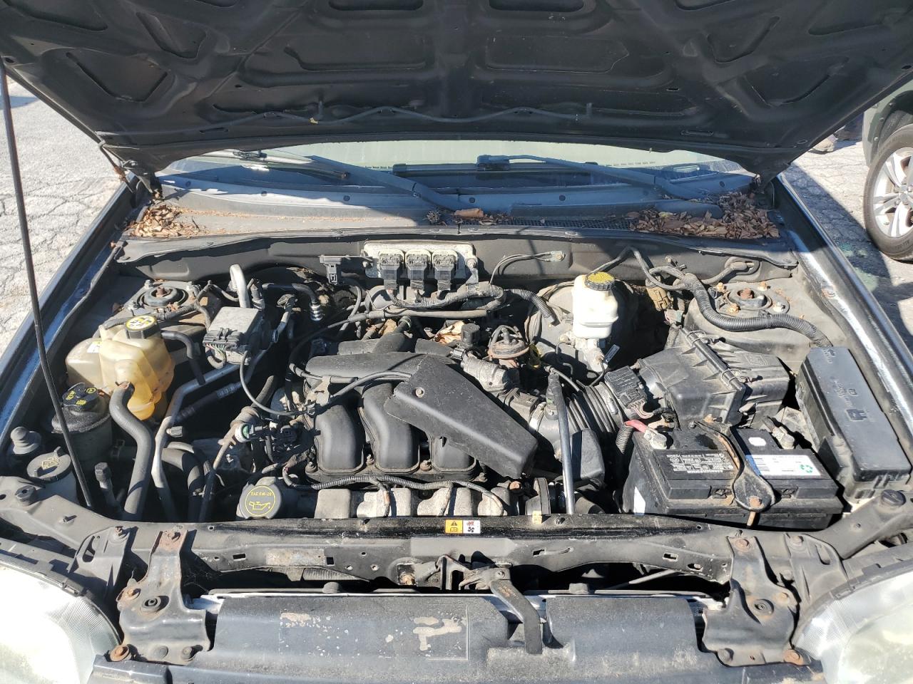 1FMYU93155KC73393 2005 Ford Escape Xlt