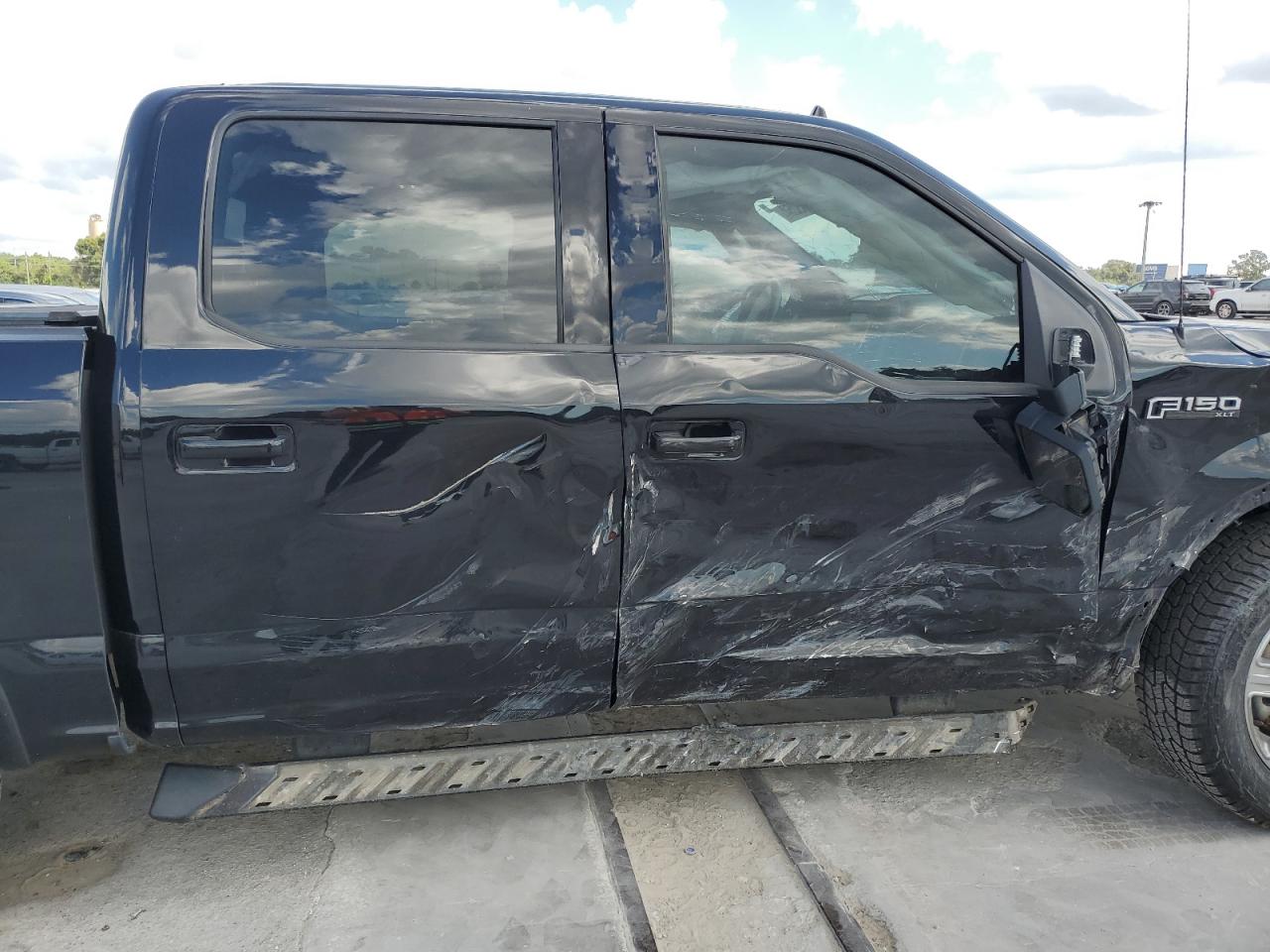 1FTEW1E52JKD92595 2018 Ford F150 Supercrew