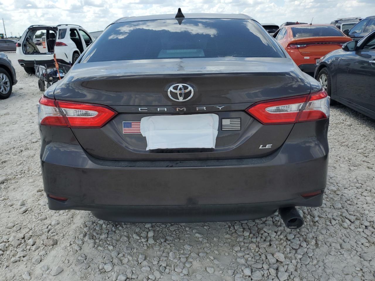 4T1B11HKXJU099692 2018 Toyota Camry L