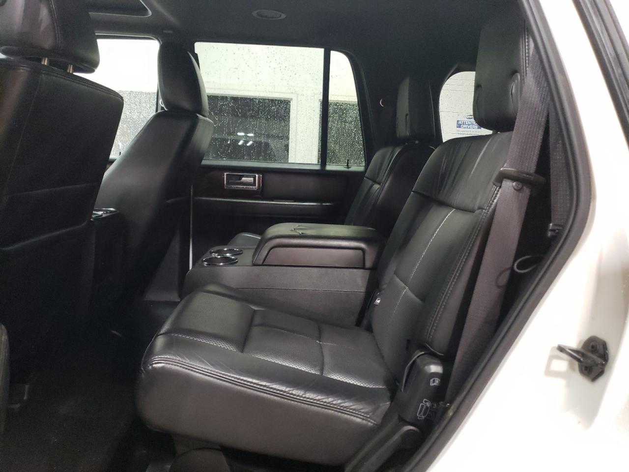 5LMJJ2J52CEL08214 2012 Lincoln Navigator