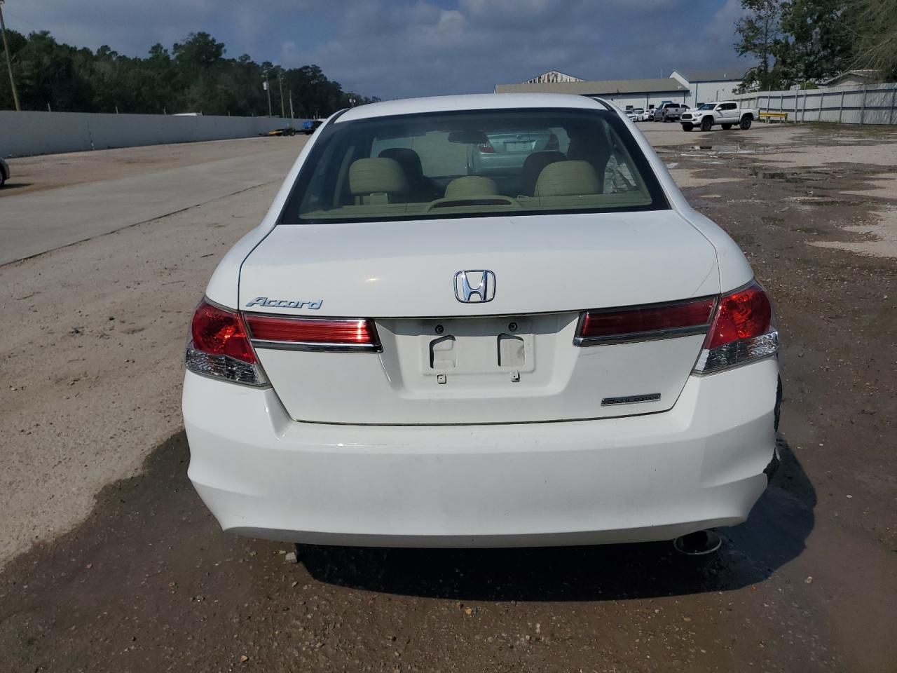 1HGCP2F67CA225712 2012 Honda Accord Se