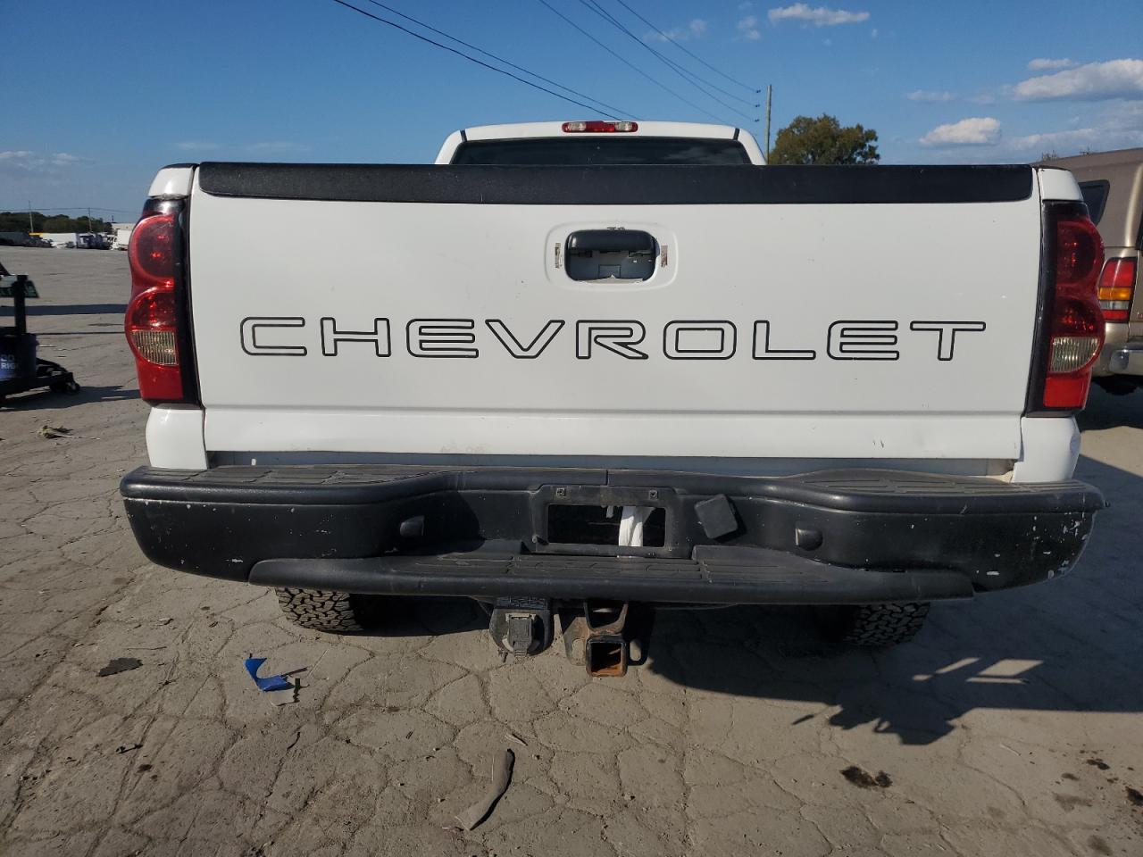 1GCEC19T45E323283 2005 Chevrolet Silverado C1500