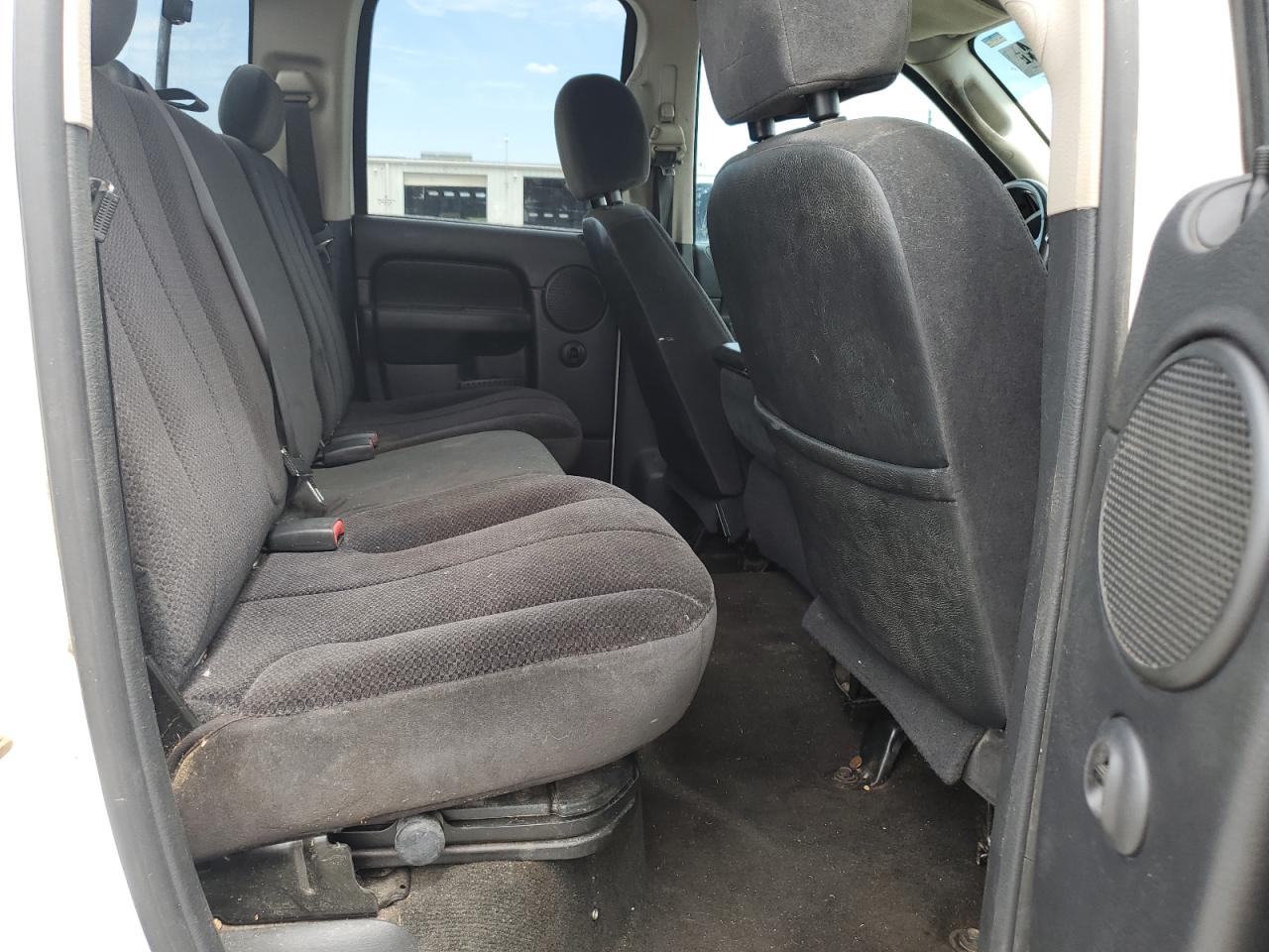 2005 Dodge Ram 1500 St VIN: 1D7HA18DX5J605325 Lot: 70783704