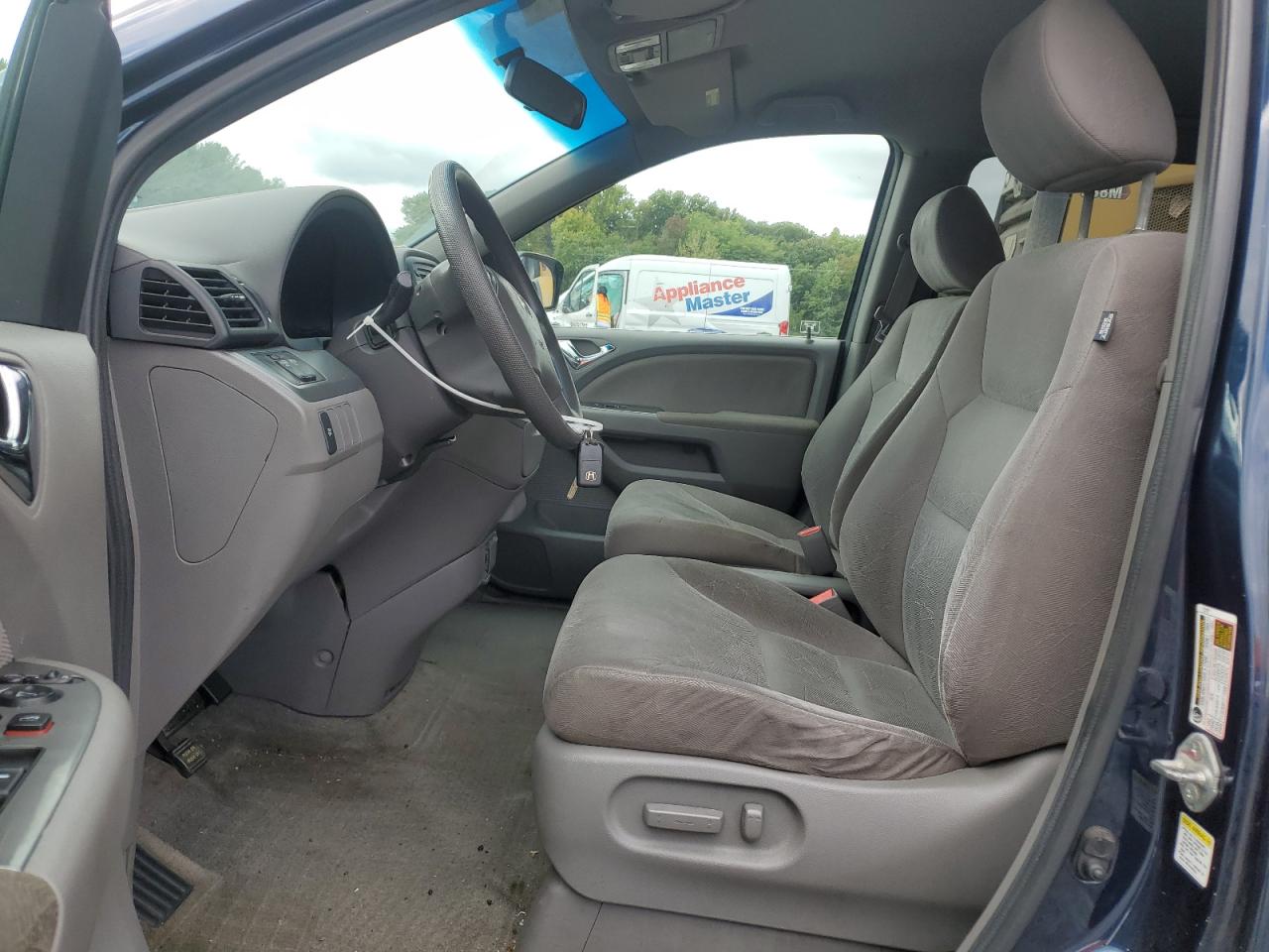 2010 Honda Odyssey - Image 7