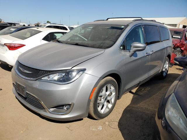 2017 Chrysler Pacifica Touring L за продажба в Brighton, CO - Hail