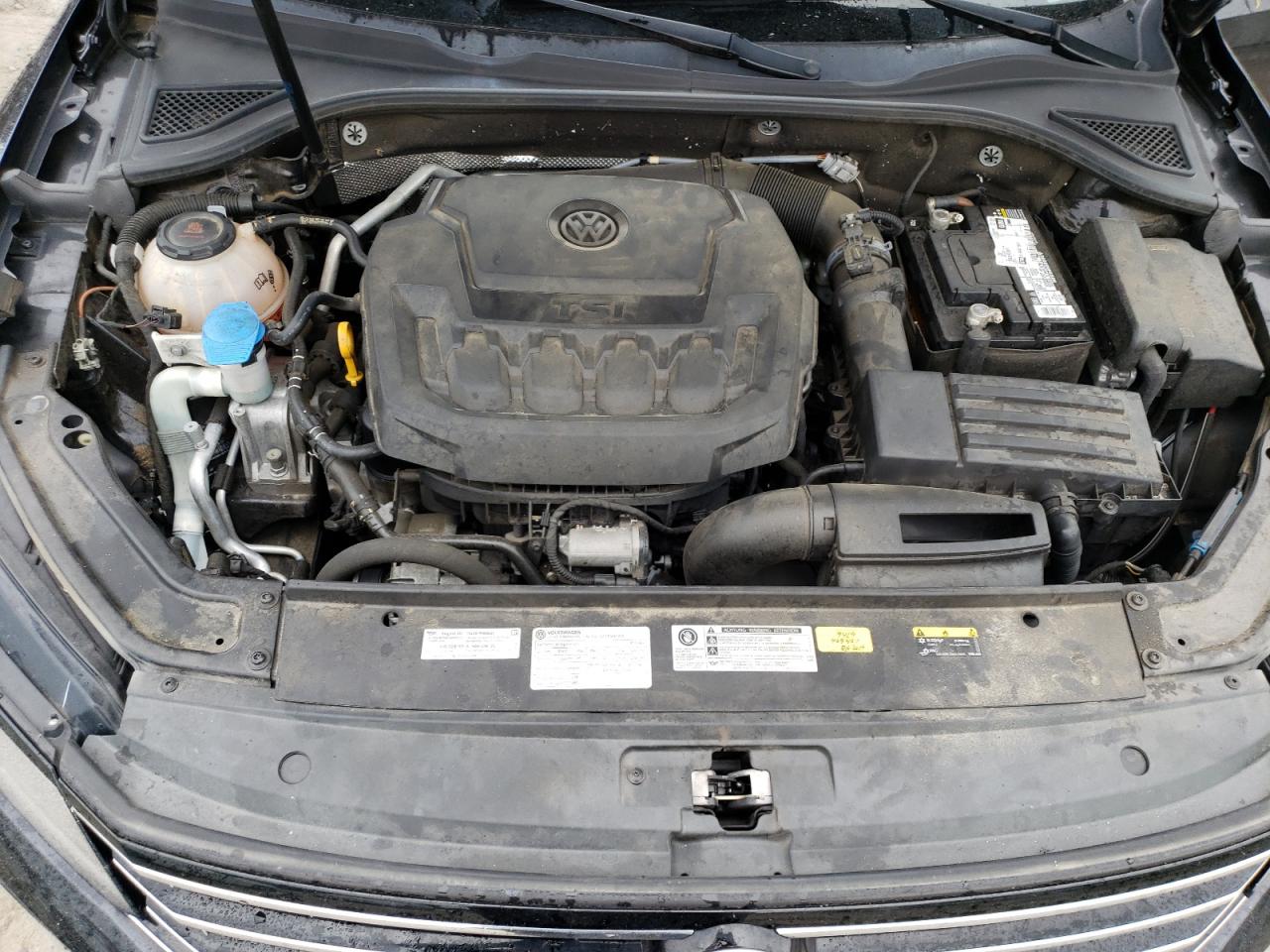 1VWLA7A3XKC013770 2019 Volkswagen Passat Wolfsburg