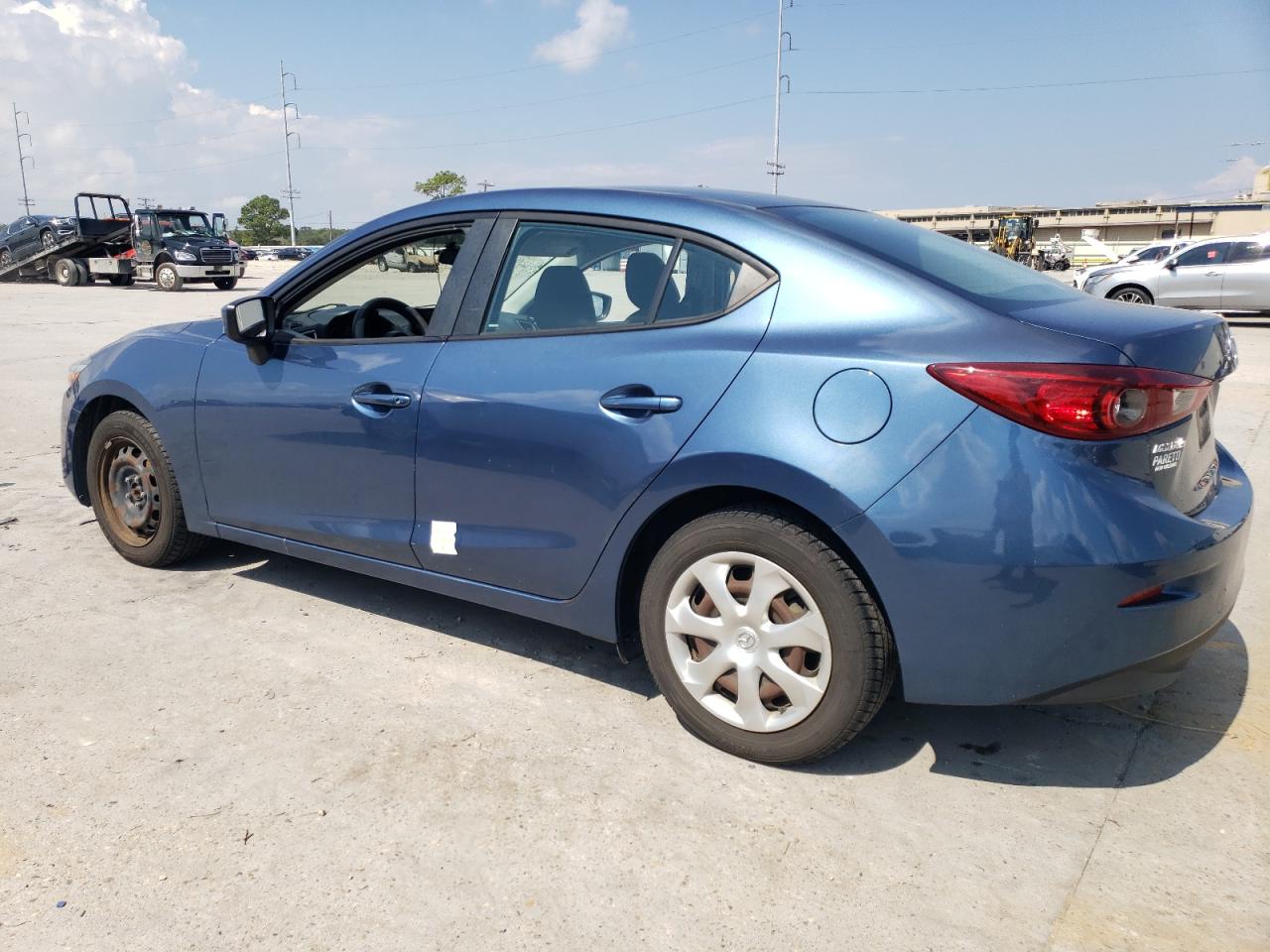 3MZBN1U78HM103292 2017 MAZDA 3 - Image 2