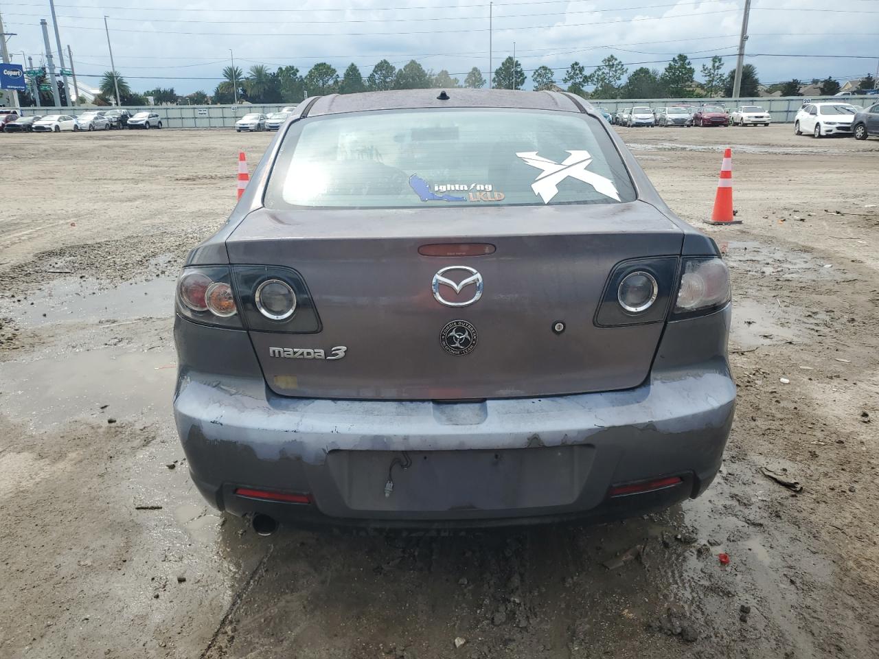 JM1BK12F271663780 2007 Mazda 3 I