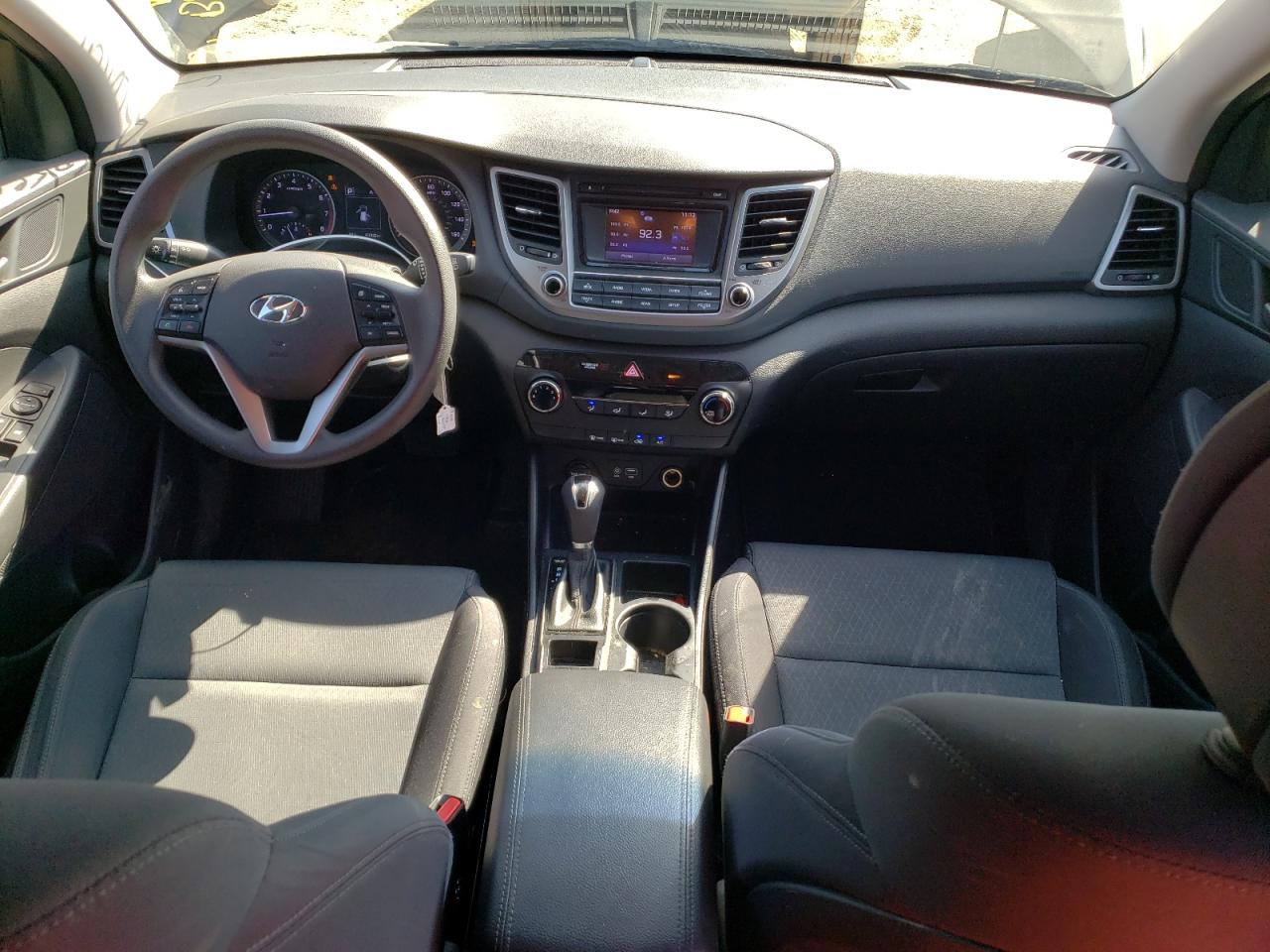 KM8J2CA41JU730880 2018 Hyundai Tucson Se