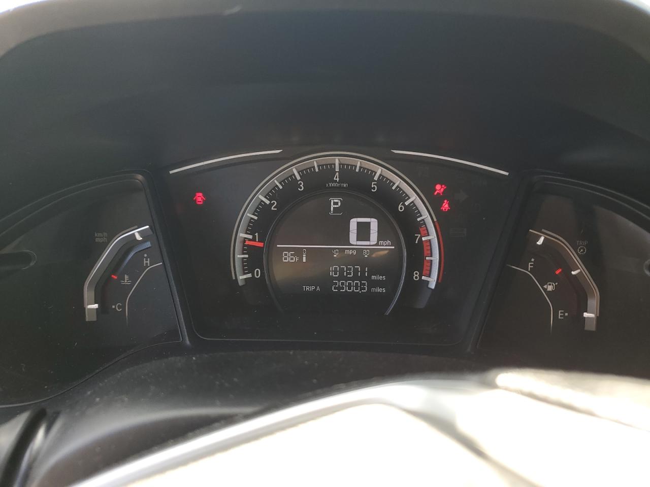 2HGFC2F59JH539098 2018 Honda Civic Lx