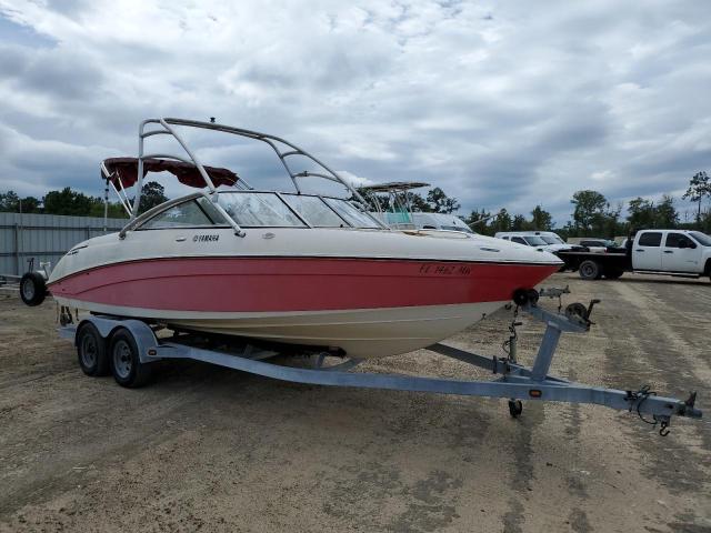 2005 Yamaha Boat