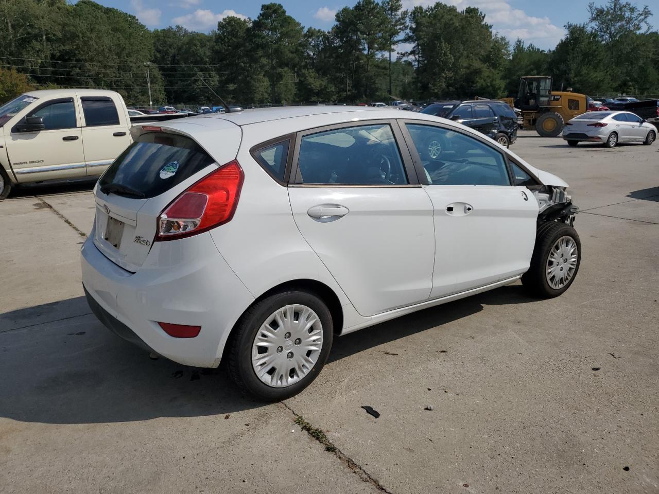 2015 Ford Fiesta - Image 3