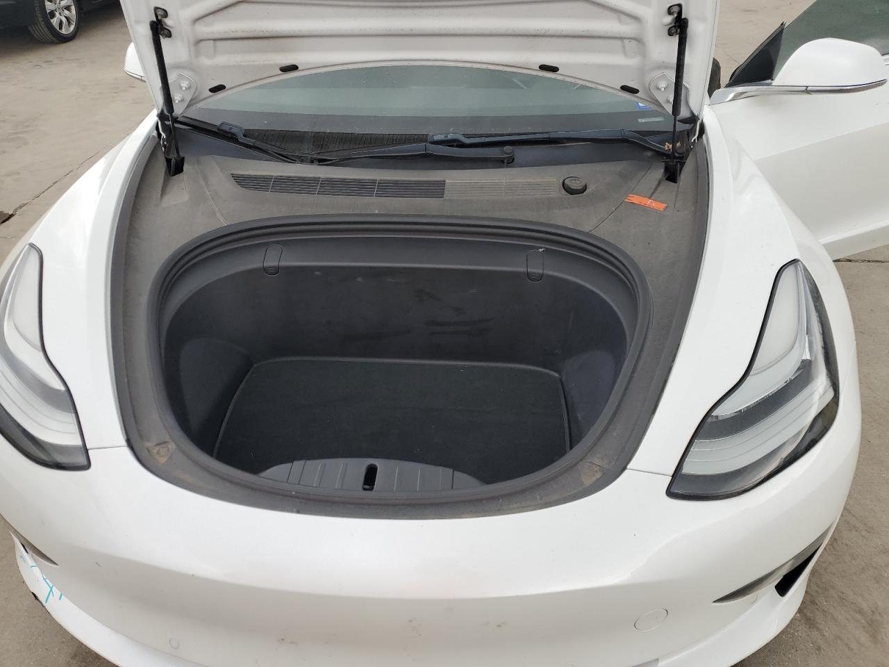 2019 Tesla Model 3 VIN: 5YJ3E1EA1KF299783 Lot: 70643544