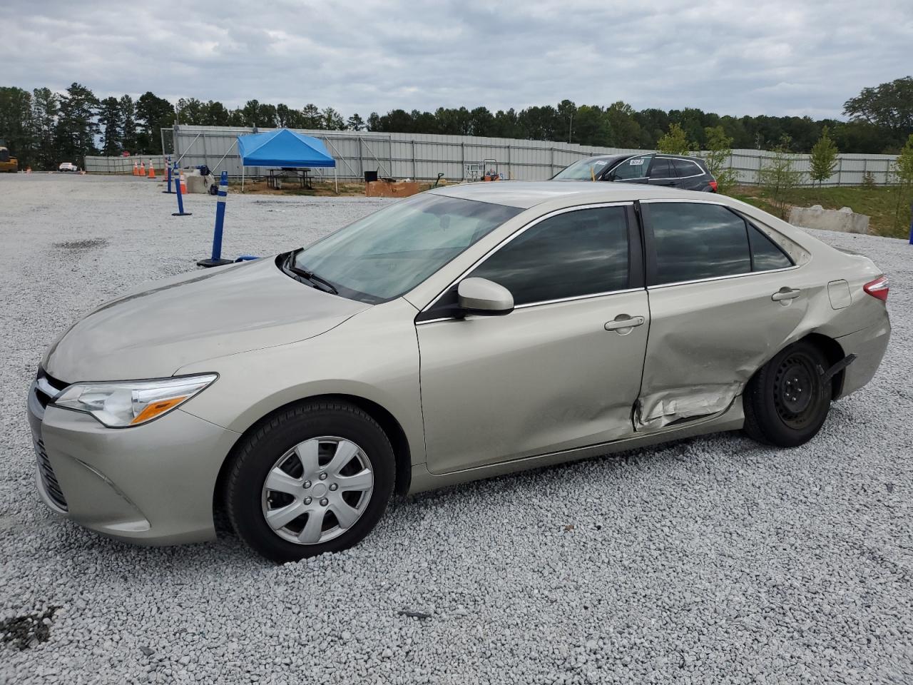 4T1BF1FK5FU497114 2015 TOYOTA CAMRY - Image 1