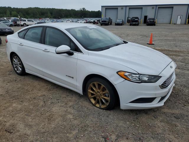 Sedans FORD FUSION 2017 White