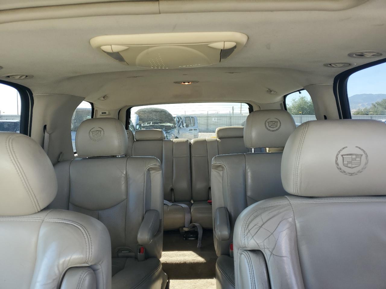 1GYEK63N04R315502 2004 Cadillac Escalade Luxury