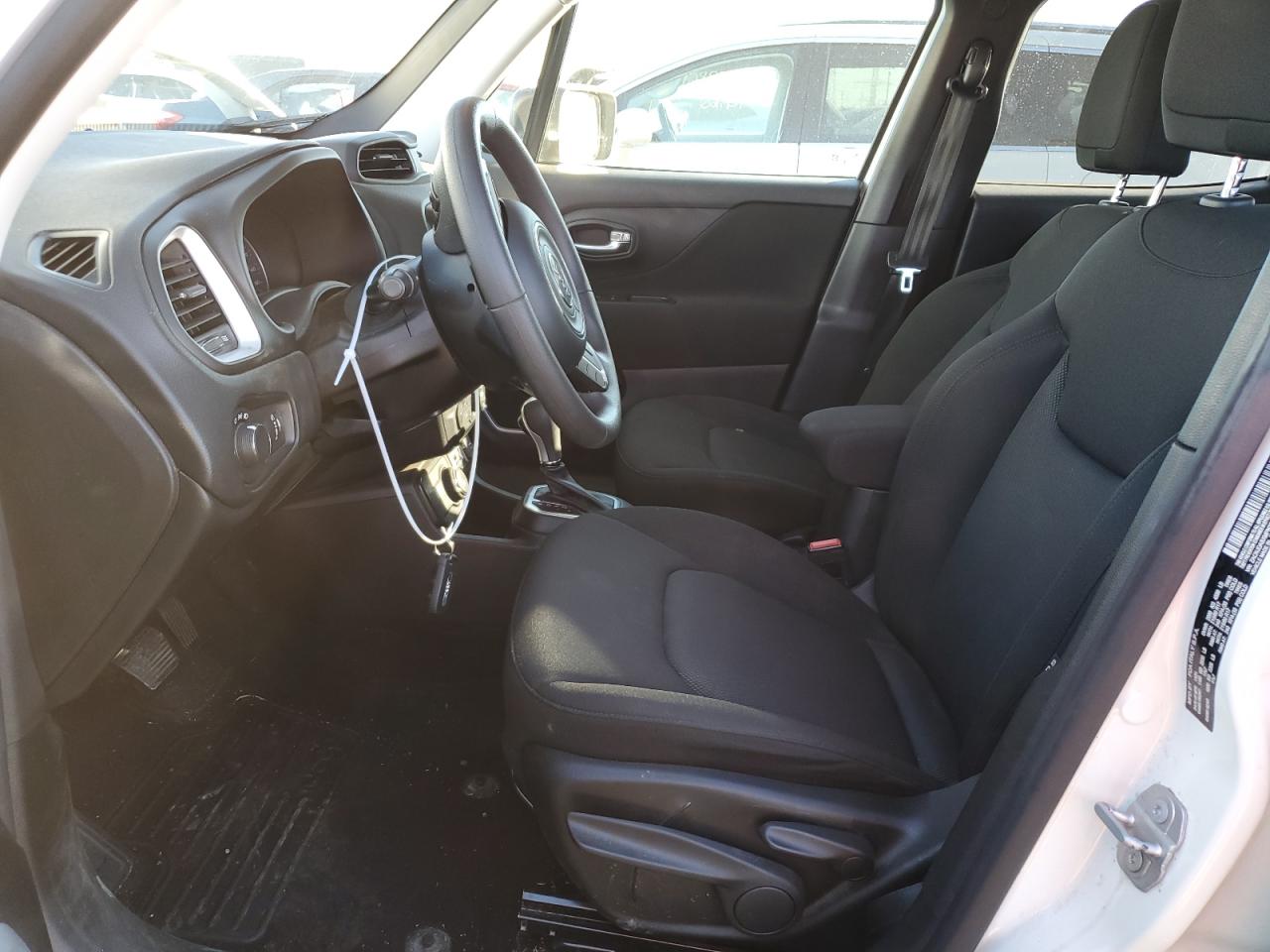 2021 Jeep Renegade - Image 7
