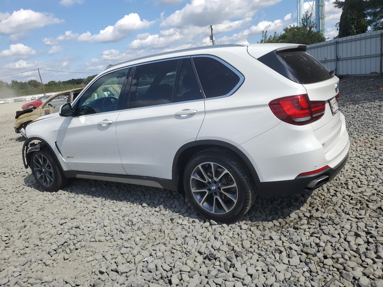 5UXKR0C57JL072351 2018 BMW X5 - Image 2