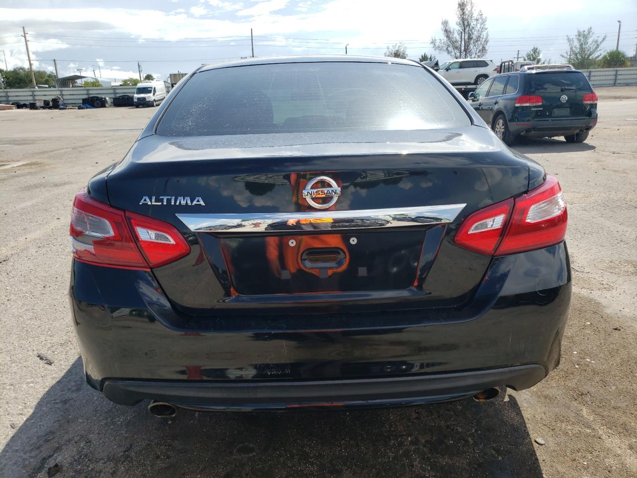 2017 Nissan Altima 2.5 VIN: 1N4AL3AP2HN343020 Lot: 70801924