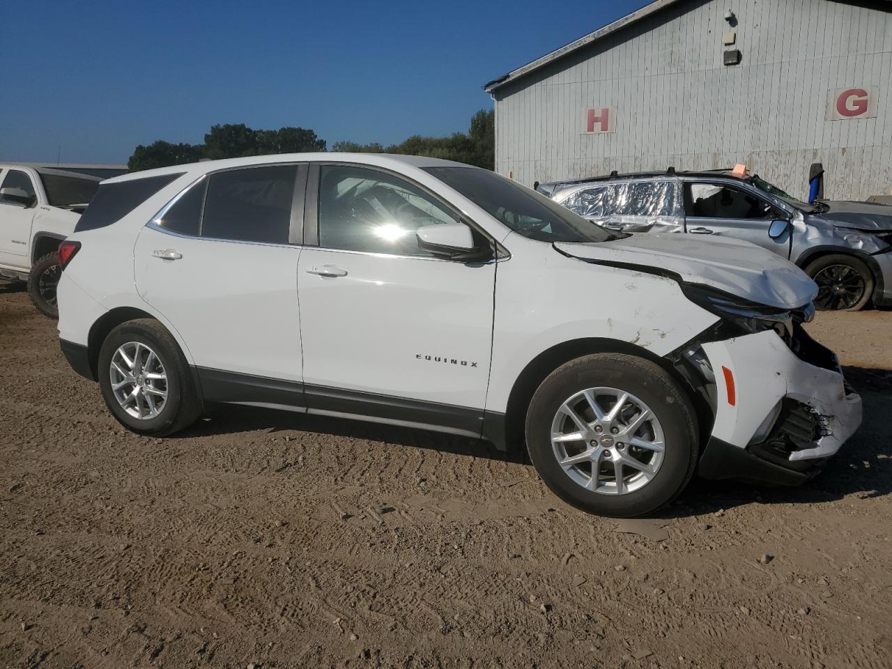 2023 Chevrolet Equinox - Image 4