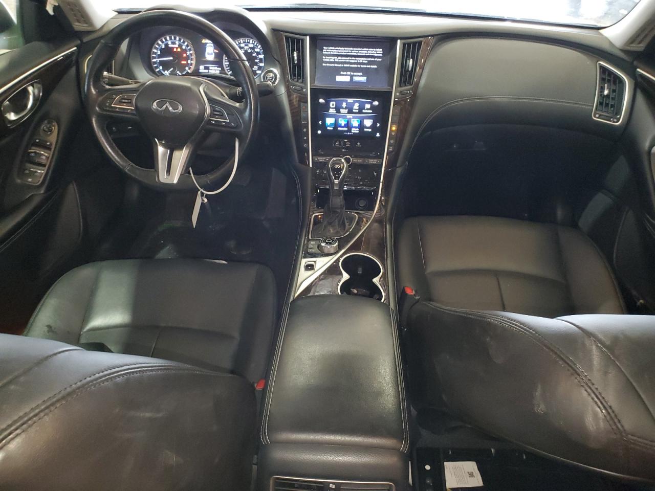 JN1EV7AR3JM438134 2018 Infiniti Q50 Luxe