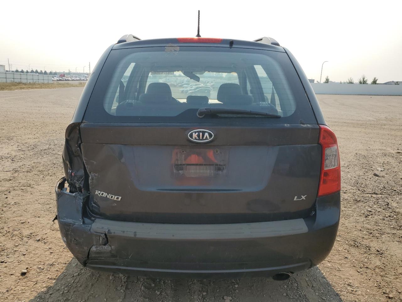 2007 Kia Rondo Base VIN: KNAFG525777083551 Lot: 70376564