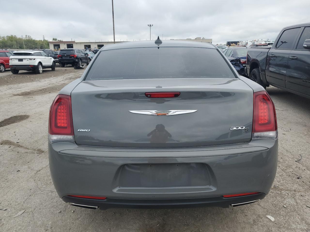 2C3CCAGG2KH539705 2019 Chrysler 300 S