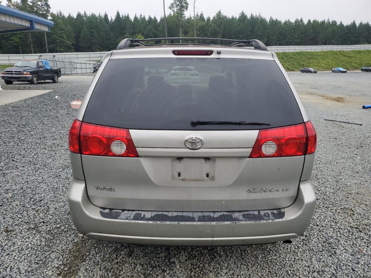 2007 Toyota Sienna Ce VIN: 5TDZK23C57S034977 Lot: 72187934