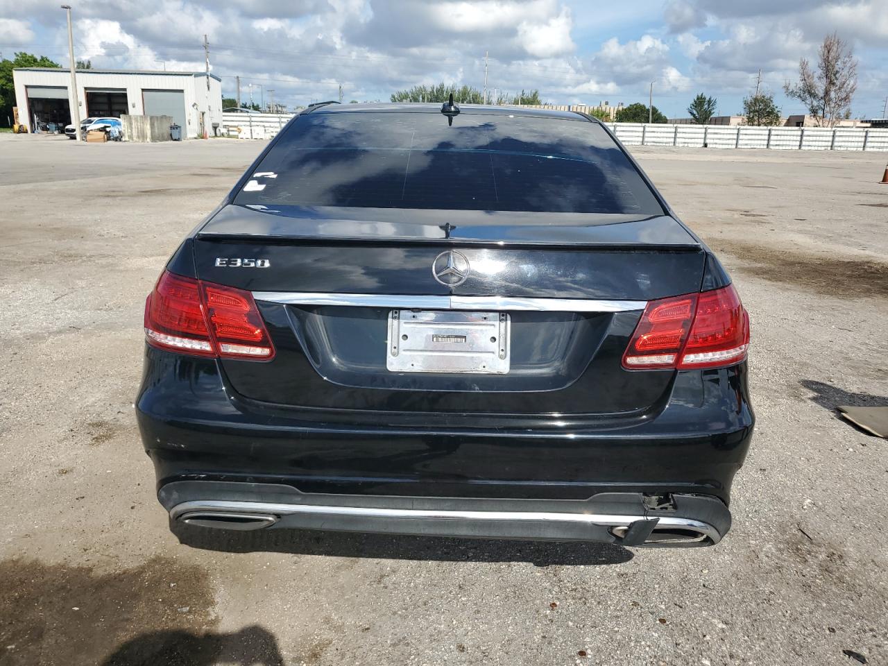 2014 Mercedes-Benz E 350 VIN: WDDHF5KB1EB041798 Lot: 73094934