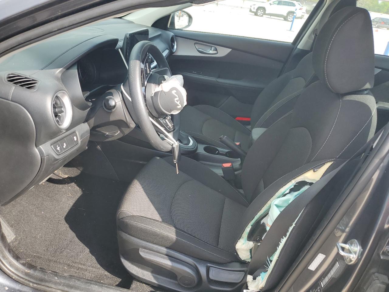 2023 Kia Forte - Image 7