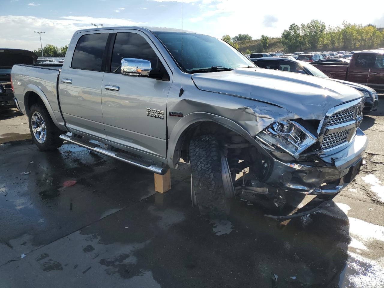 2016 RAM 1500 - Image 4