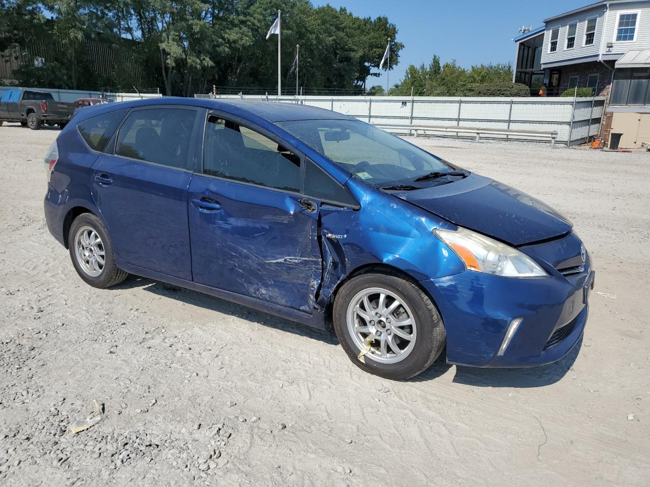 2013 Toyota Prius - Image 4