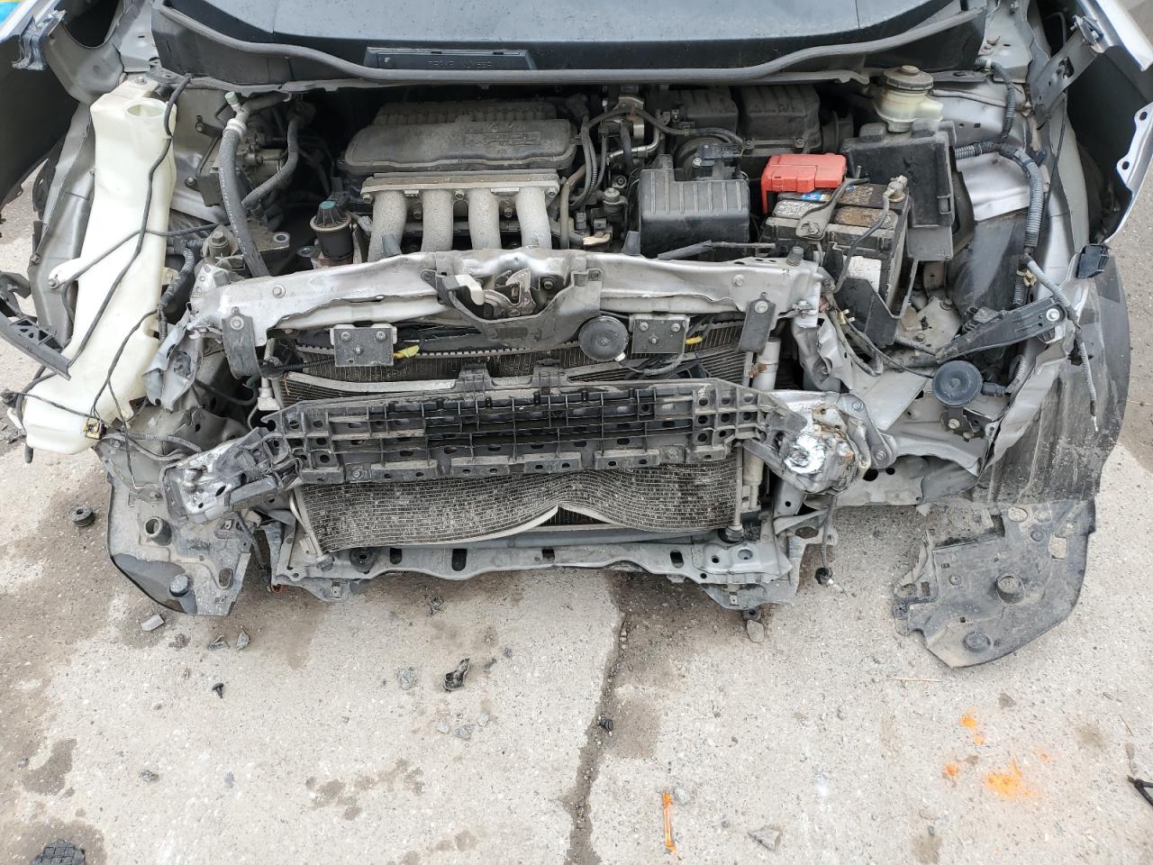 2010 Honda Fit - Image 12