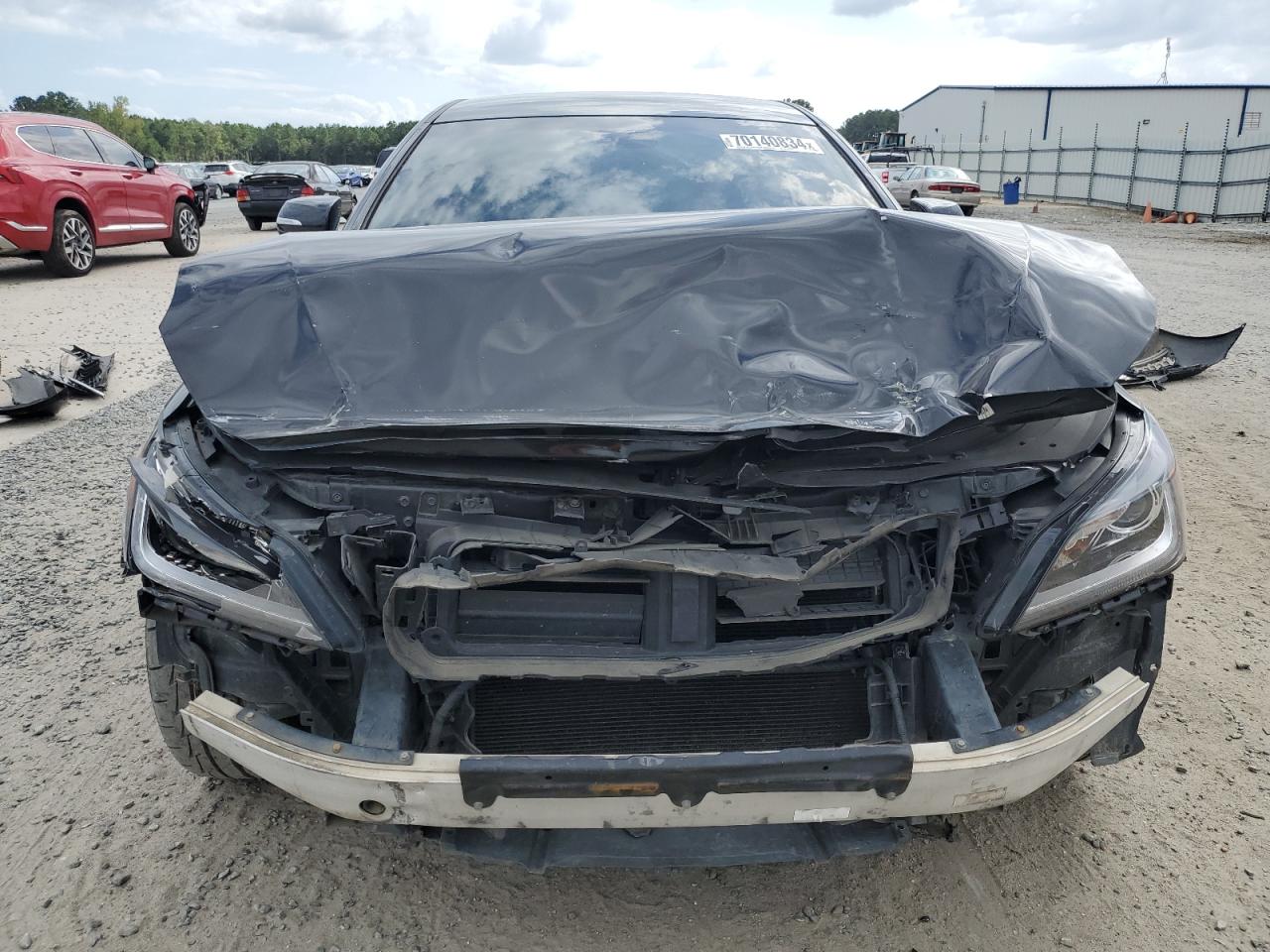 2016 Hyundai Genesis - Image 5