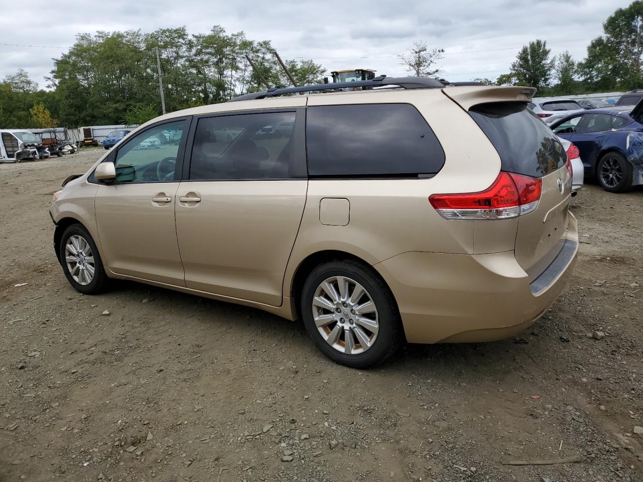 2011 Toyota Sienna Xle VIN: 5TDDK3DC6BS006449 Lot: 71652214