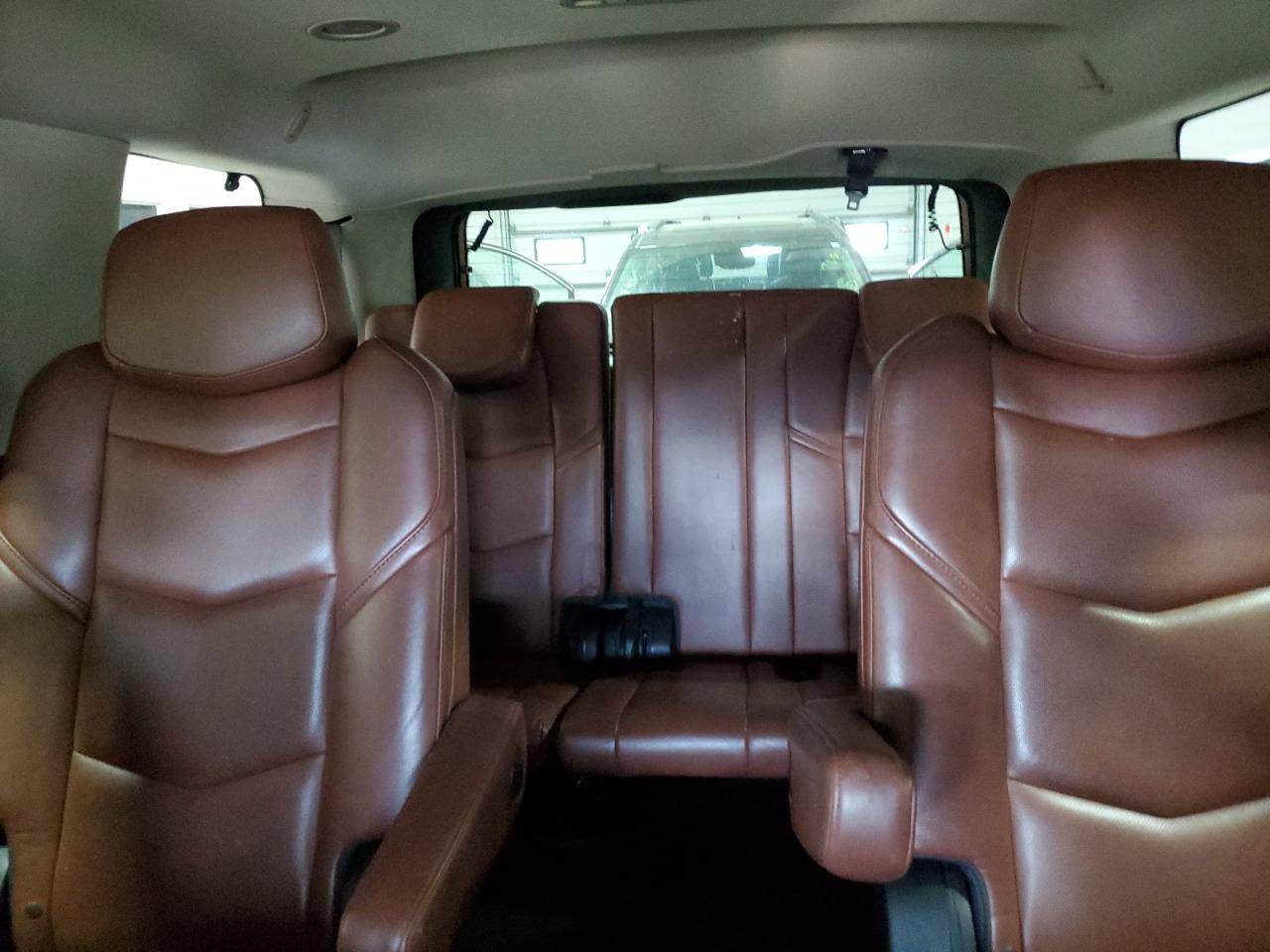 1GYS4BKJ5HR167177 2017 Cadillac Escalade Luxury