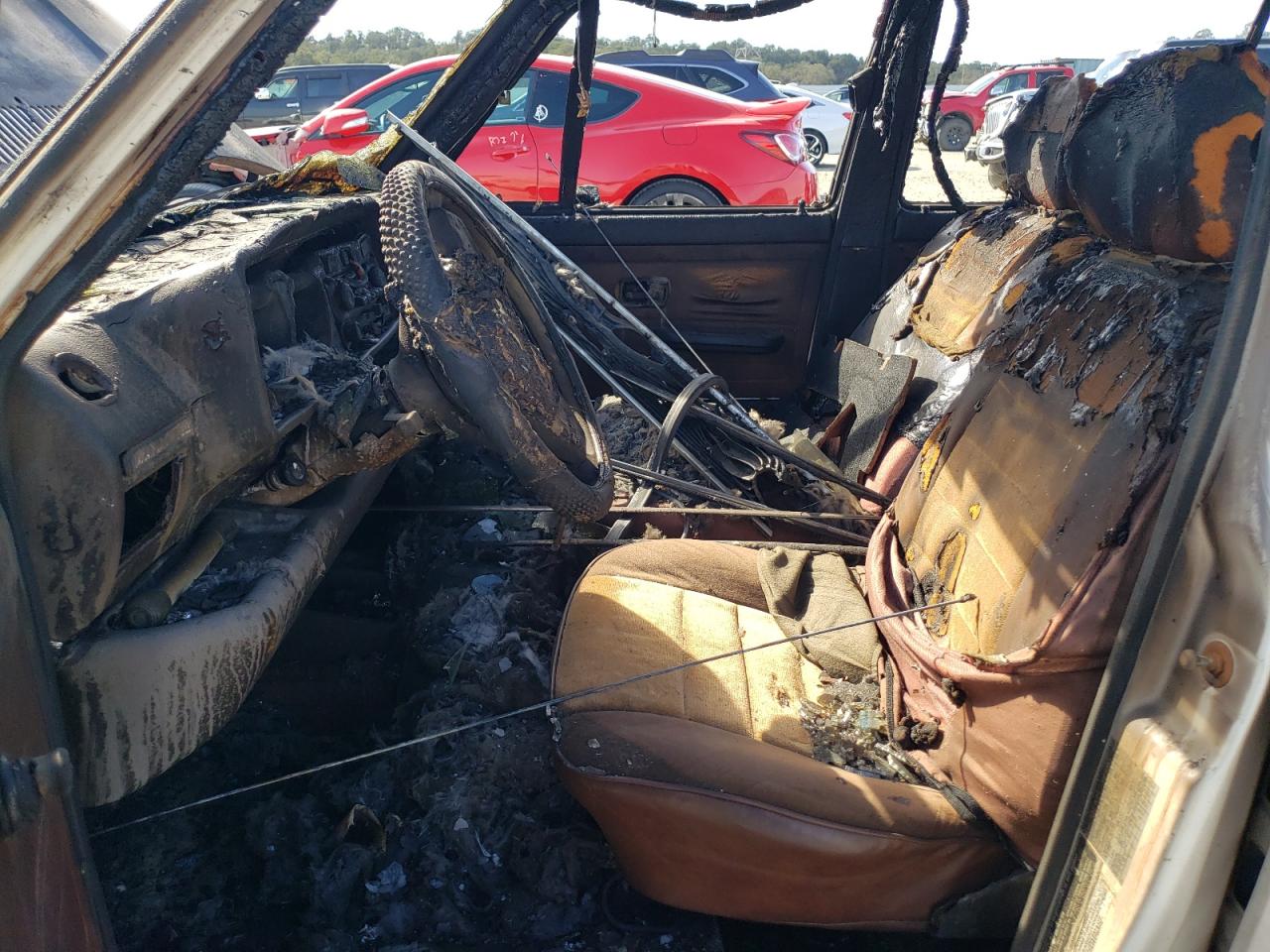 1978 Volkswagen Rabbit VIN: 1783383835 Lot: 70585354