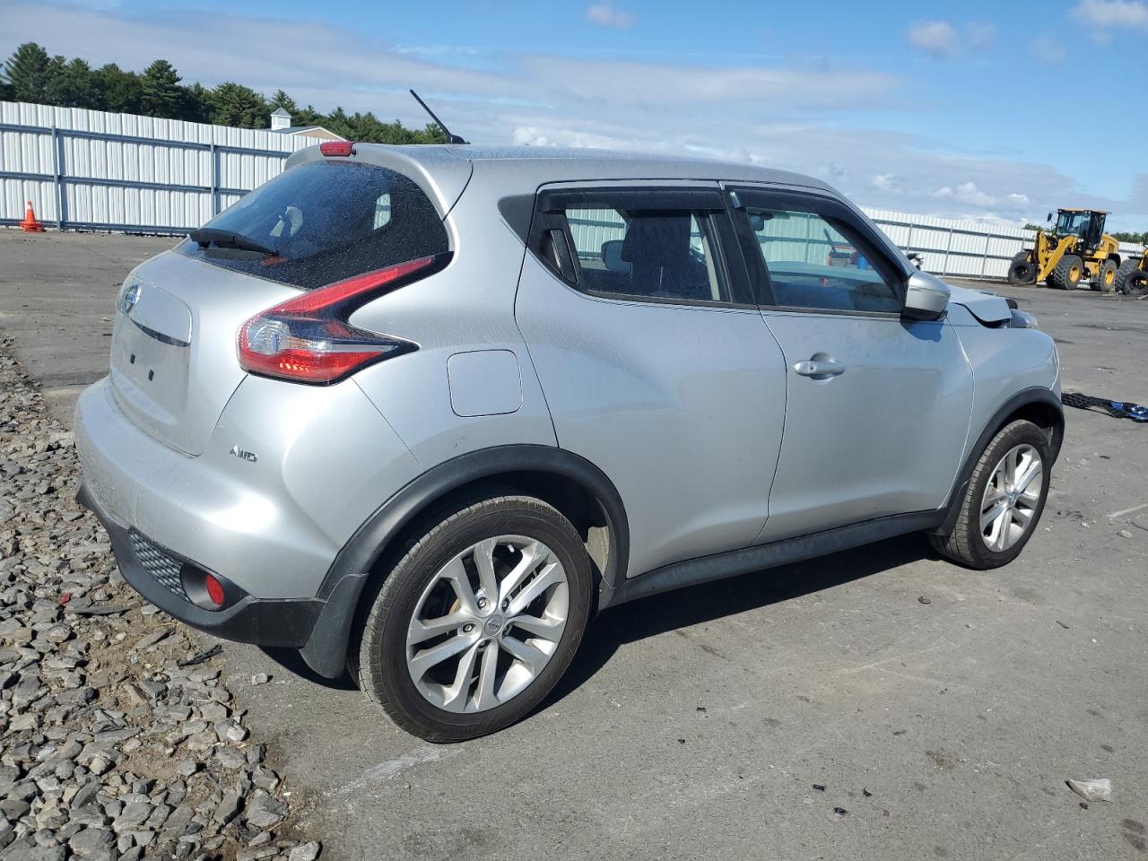 VIN JN8AF5MV0FT553698 2015 NISSAN JUKE no.3