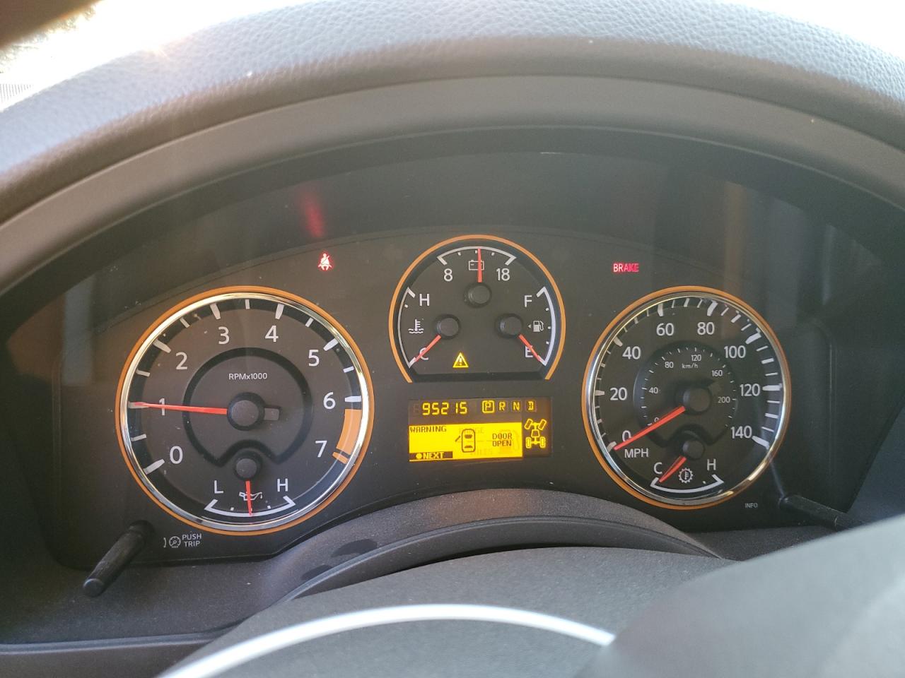 5N1BA0NC9EN600112 2014 Nissan Armada Sv