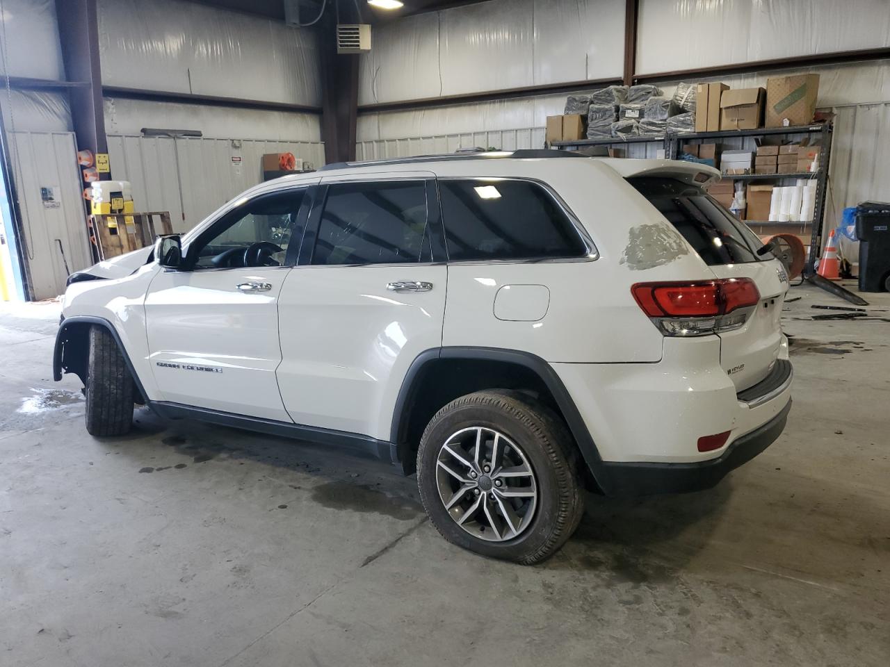 2020 Jeep Grand Cherokee - Image 2