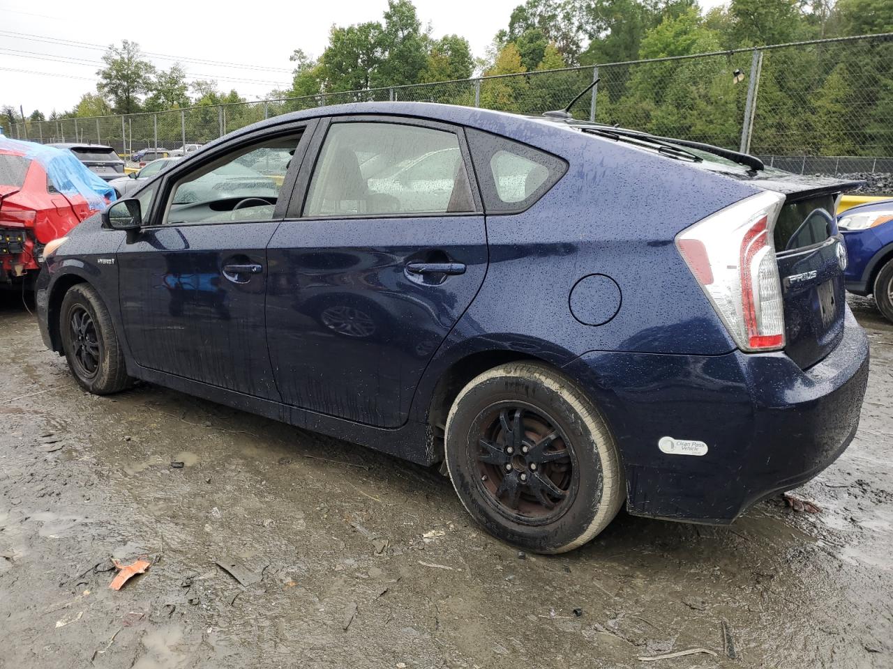 2013 Toyota Prius - Image 2