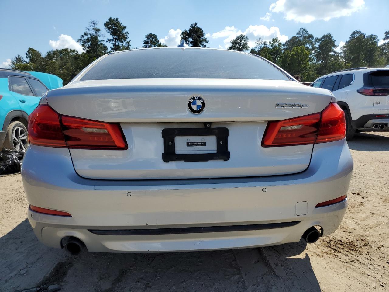 WBAJA9C53KB392845 2019 BMW 530E