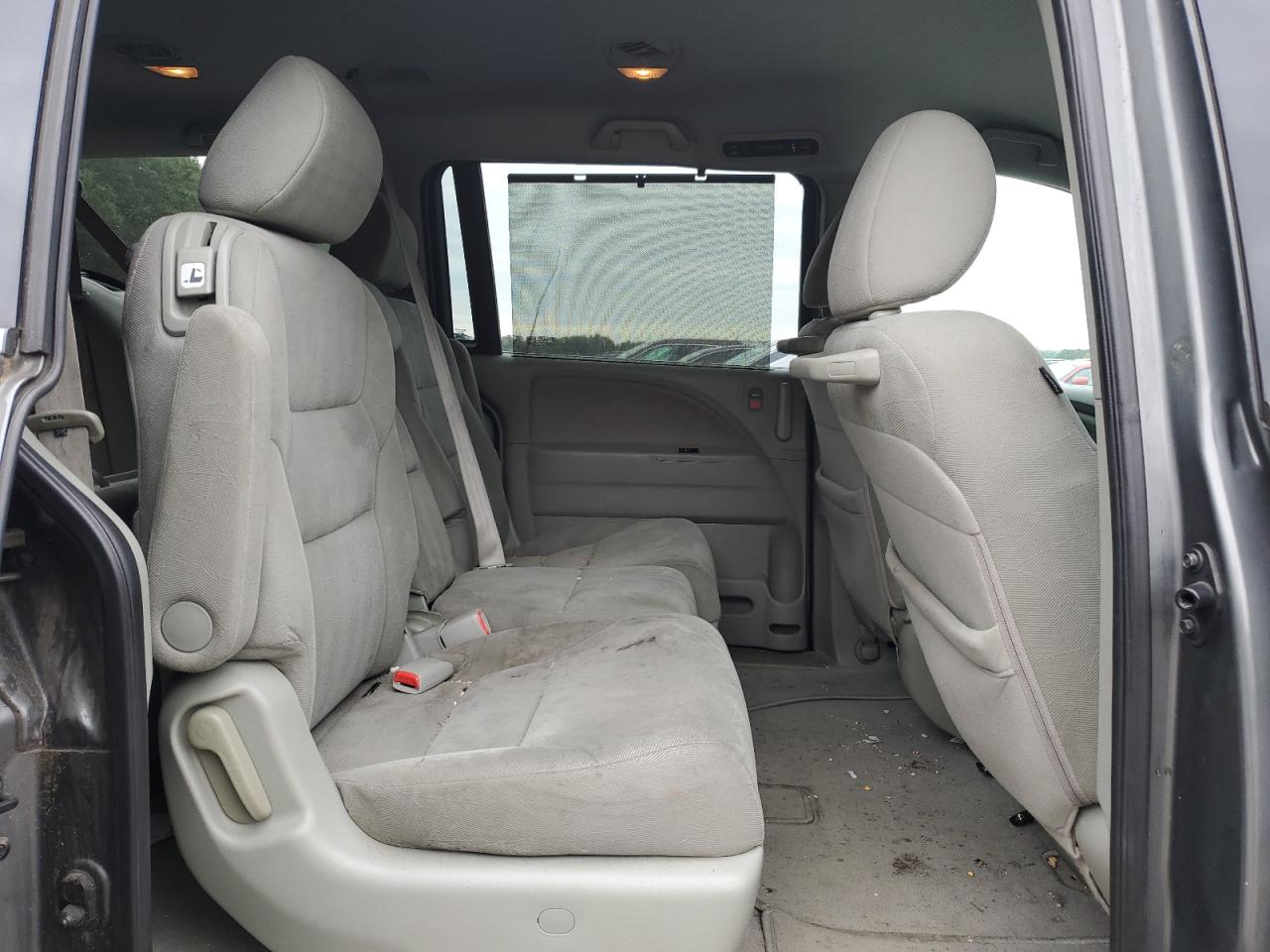 2008 Honda Odyssey - Image 11