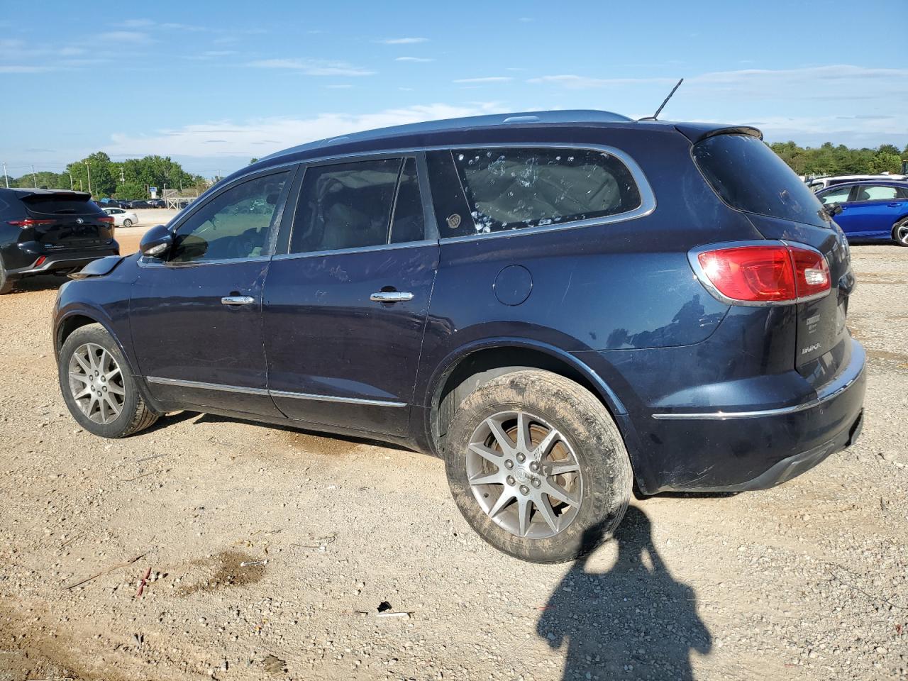 5GAKRBKD0FJ195712 2015 BUICK ENCLAVE - Image 2