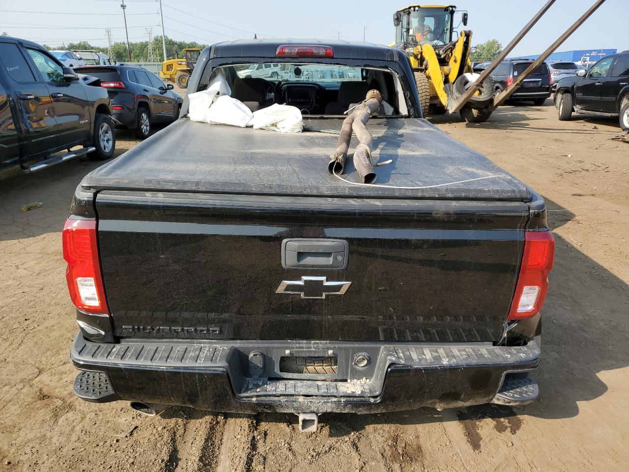 2018 Chevrolet Silverado K1500 Lt VIN: 3GCUKREC7JG220882 Lot: 71174874