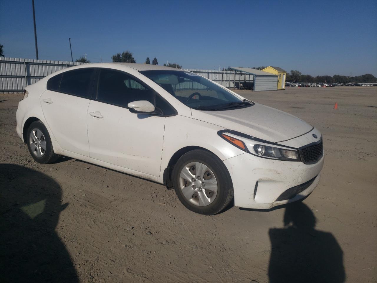 2017 Kia Forte - Image 4