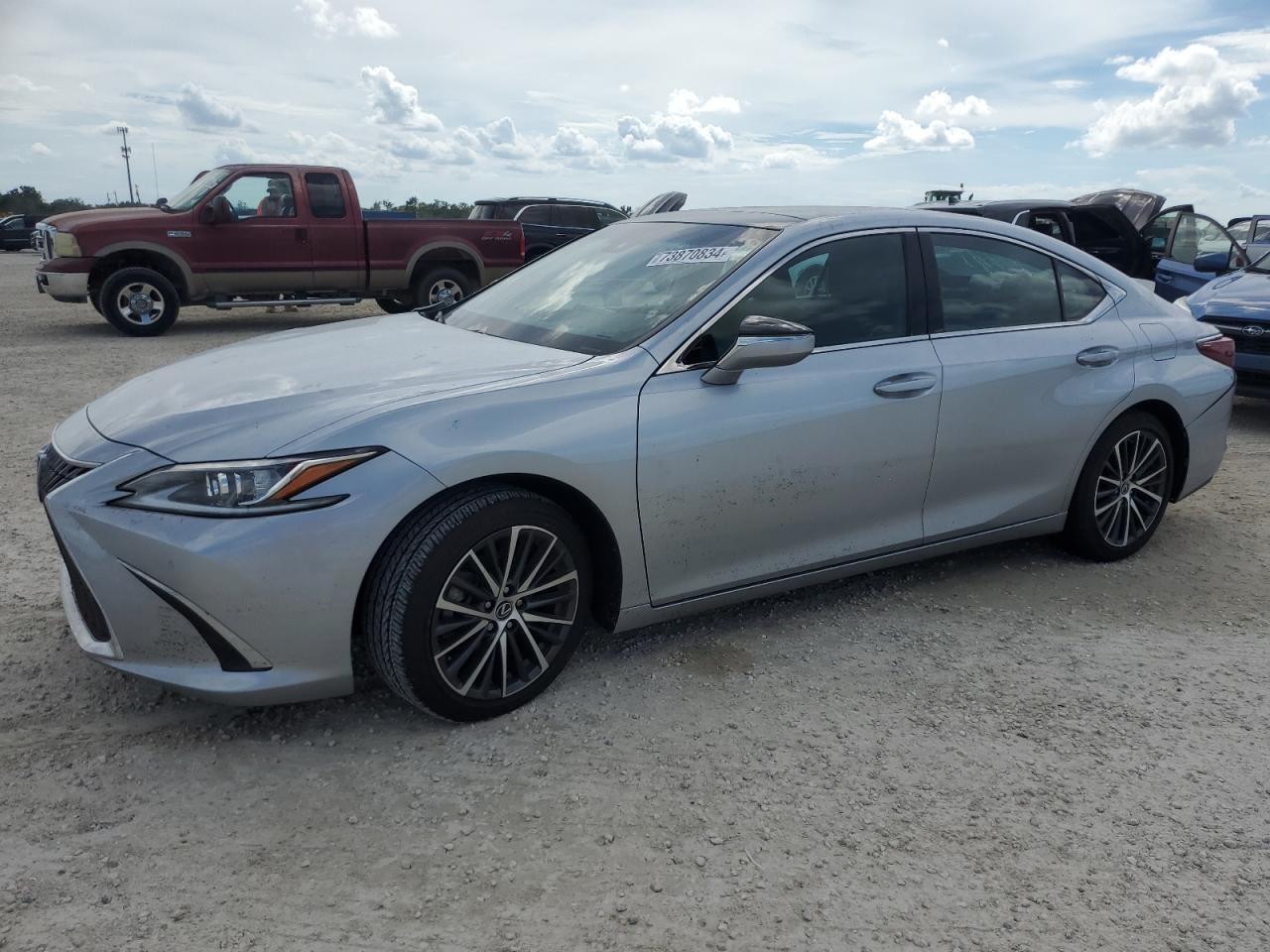 2023 Lexus ES - Image 1