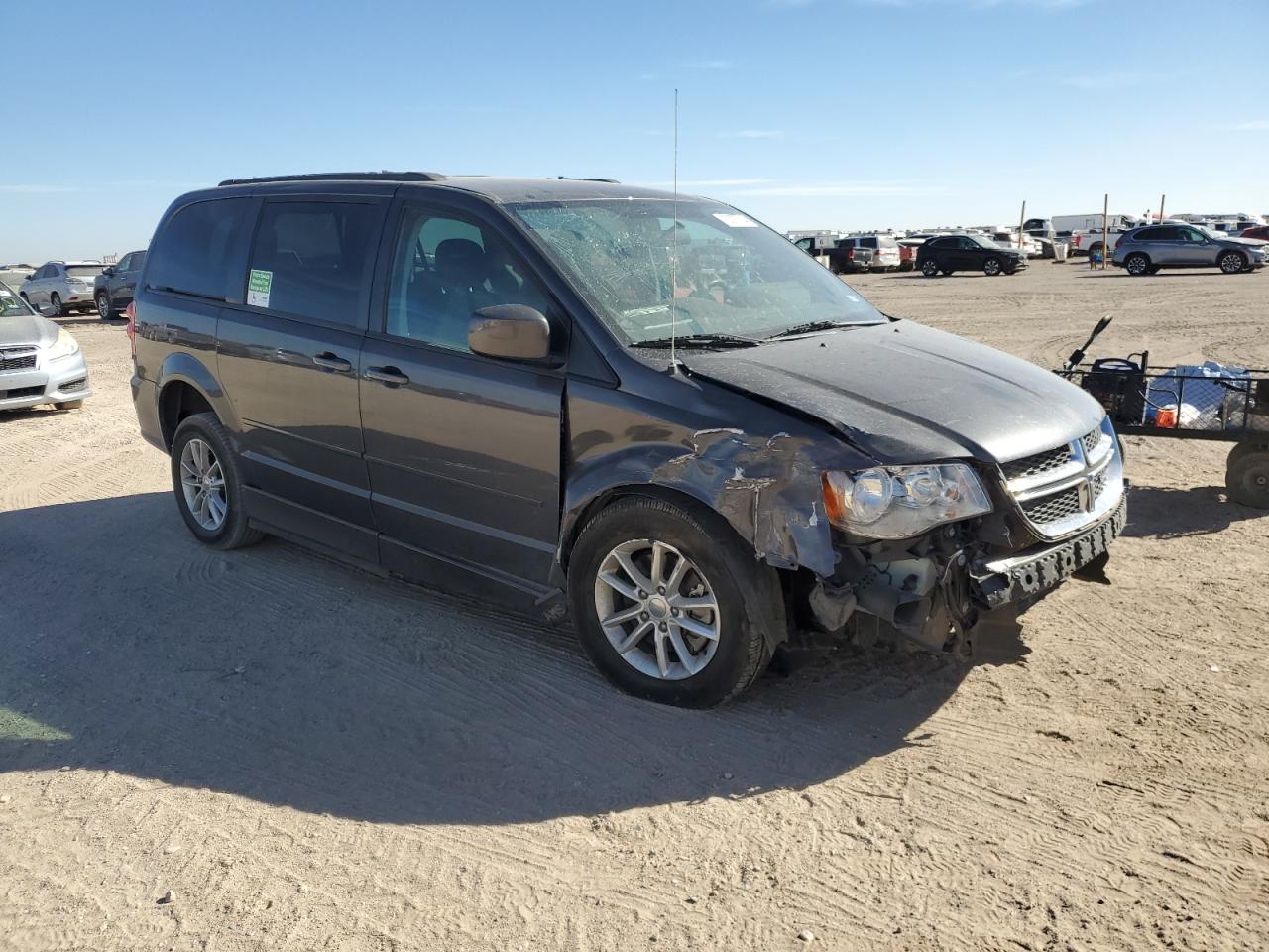 2016 Dodge Caravan - Image 4