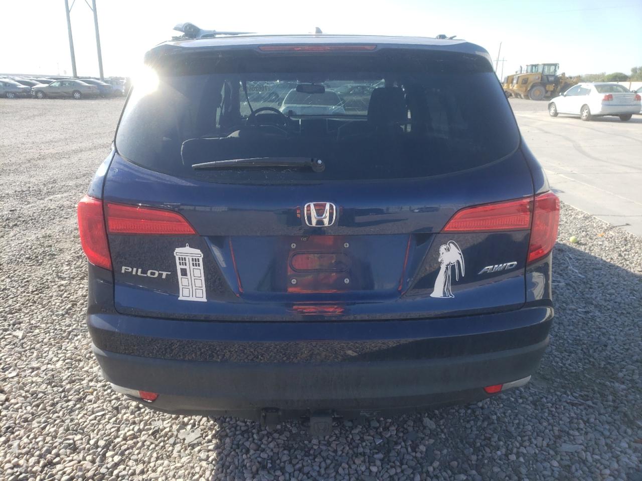 5FNYF6H58JB008239 2018 Honda Pilot Exl