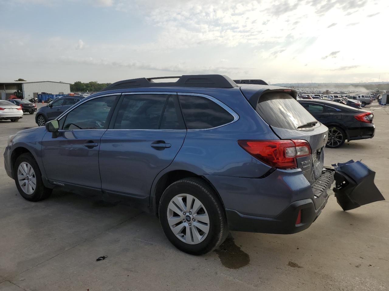 2018 Subaru Outback 2.5I VIN: 4S4BSAAC2J3213674 Lot: 71878544